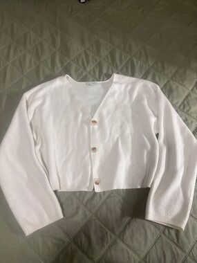 Z Supply Cropped White V-Neck Button Front Cardigan